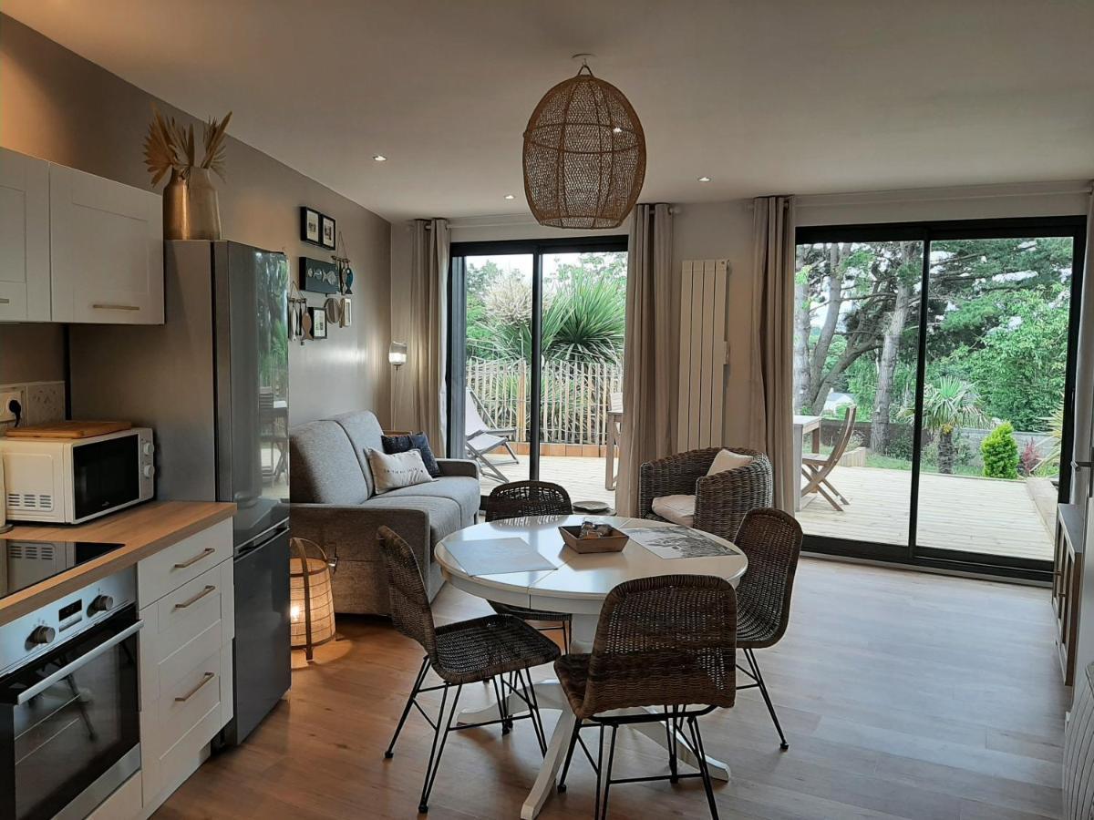 Le Cottage Du Bois Flotte Saint-Malo Eksteriør bilde